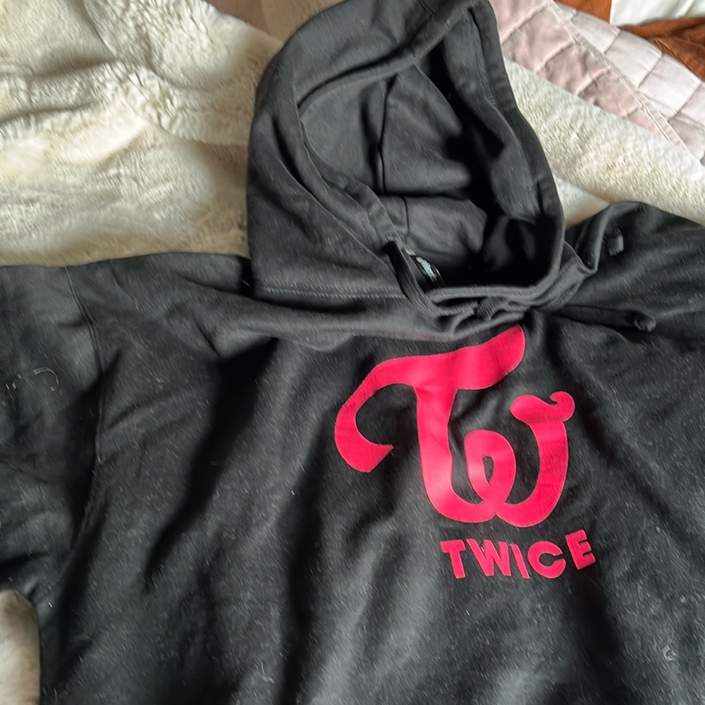 Black hoodie “Twice” new